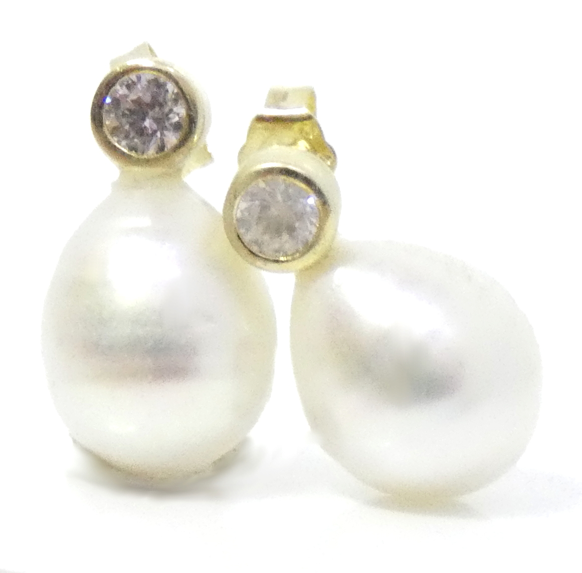 White South Sea 11mm Drop Pearl Earrings